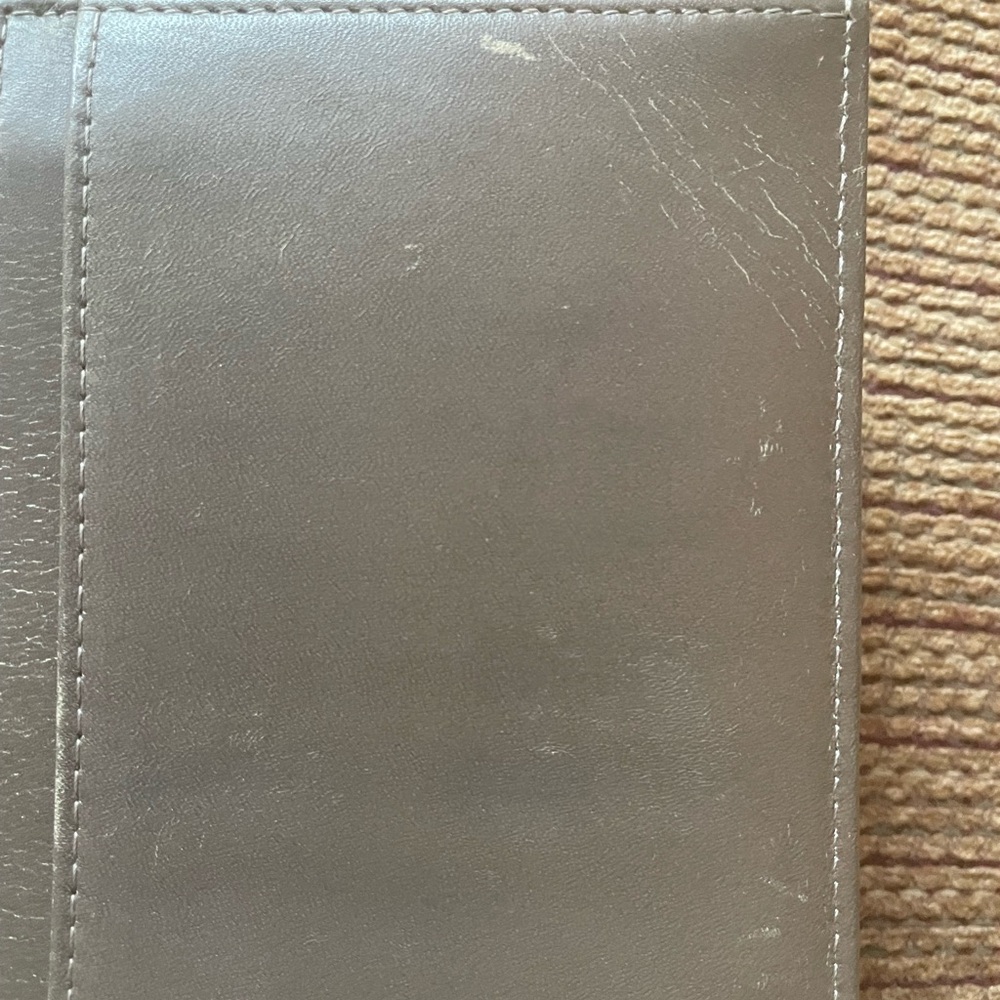 Authentic Chanel tan monogram flap wallet without holo - Picture 5 of 9